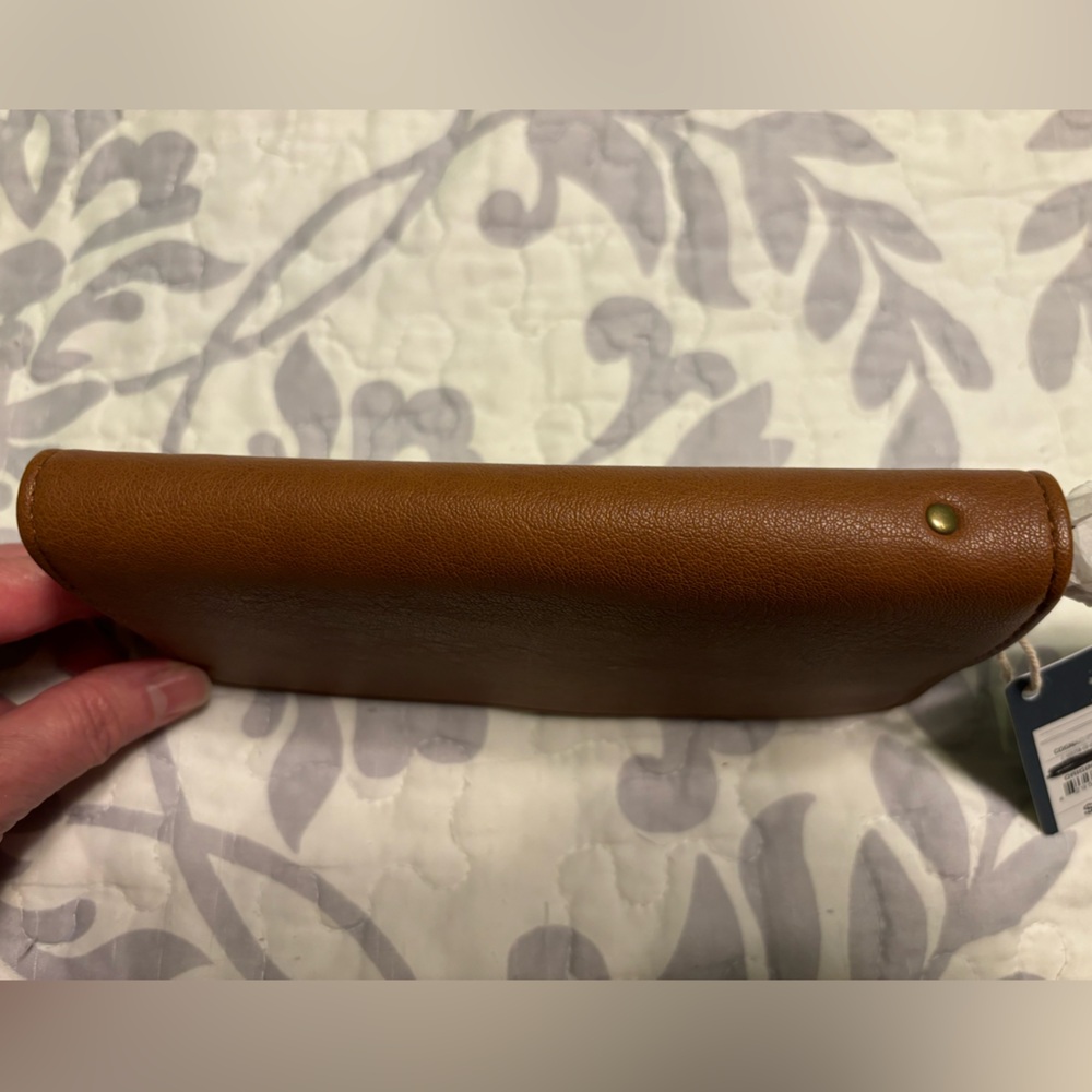 Universal Thread tan wristlet wallet - Picture 5 of 7